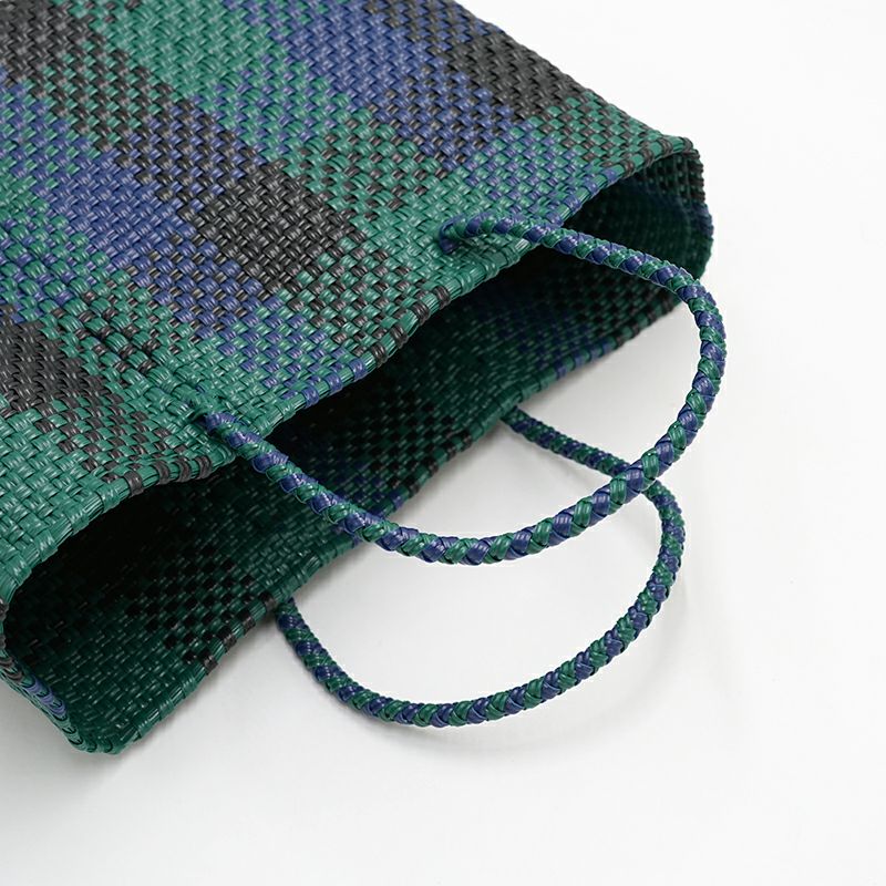 ハンドルに個体差がございます。※お選びいただけません。