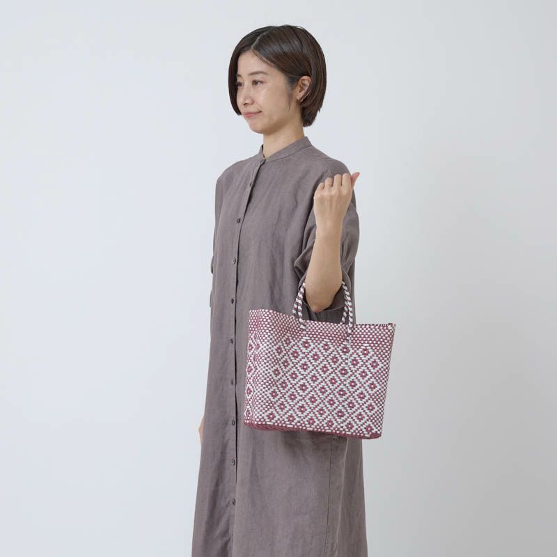 MERCADO BAG - ROMBO - Metallic Pink / White (XS) | Letra