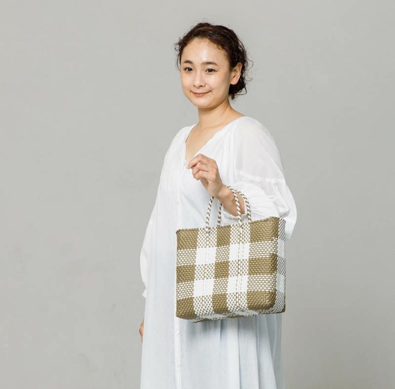 MERCADO BAG - BIG CHECK - Gold / White (XS) | Letra｜レトラ公式通販