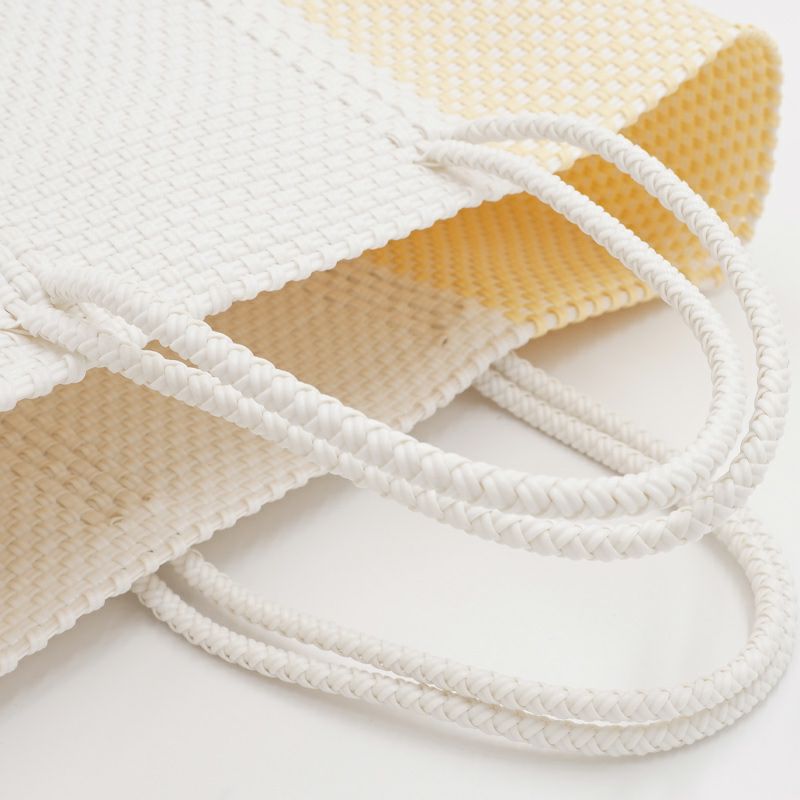 40％OFF】MERCADO BAG - CROSS LINE - White / Cream (M) | Letra