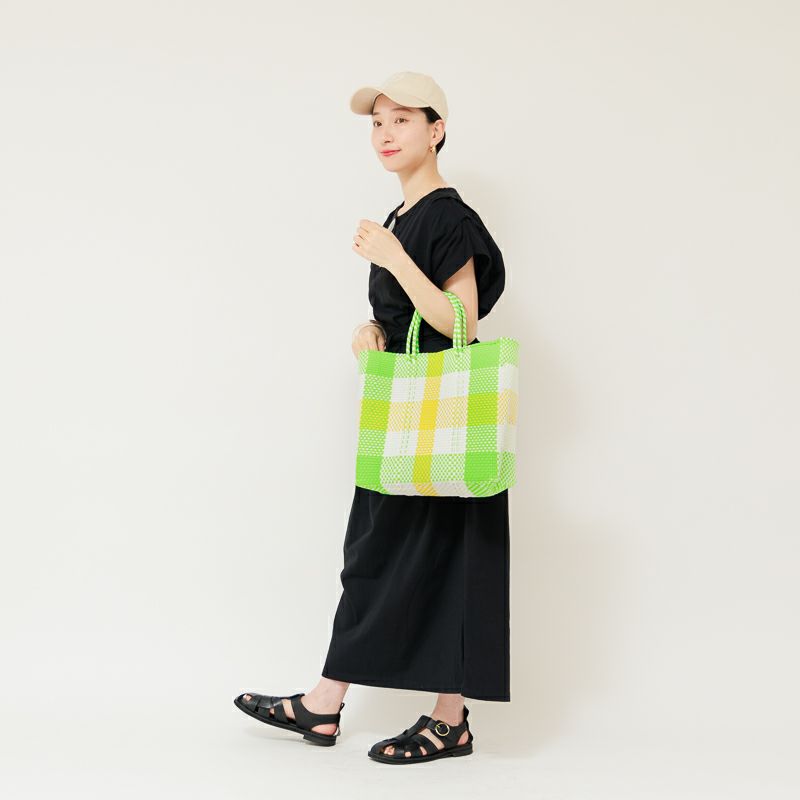 ※着用はサンプルを使用しており、実際お届けするものとは異なります。