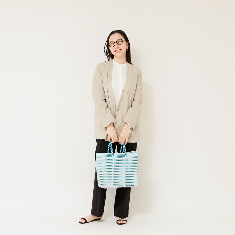 着画写真は実際のデザインと若干異なる場合がございます