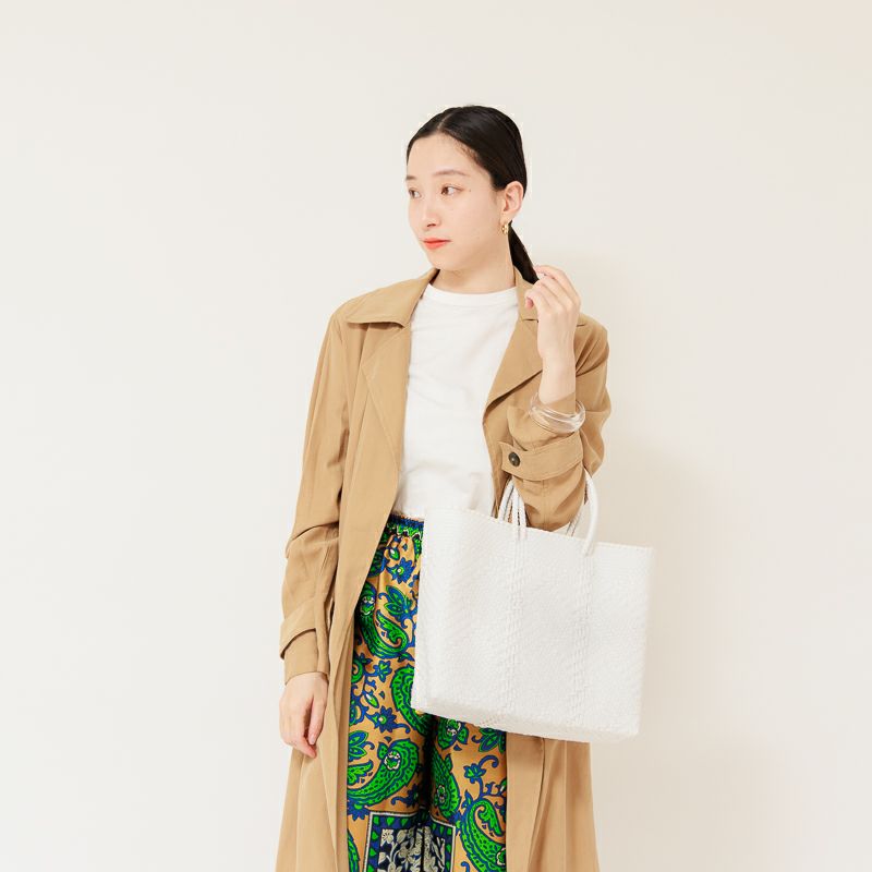 バッグ MERCADO BAG - TAPETE - White (M) MERCADO BAG - TAPETE - White (M) | Letra｜レトラ公式通販