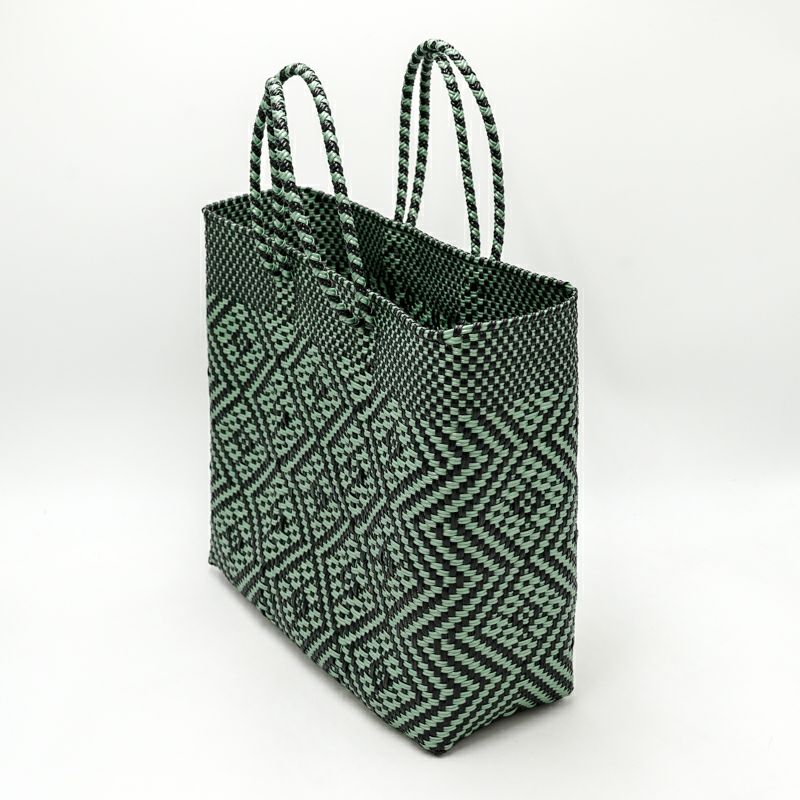 上部の幅や柄、色味に個体差がございます。※お選びいただけません。