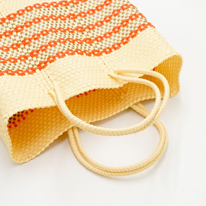 上下の余白・柄の個数に個体差がございます。※お選びいただけません。