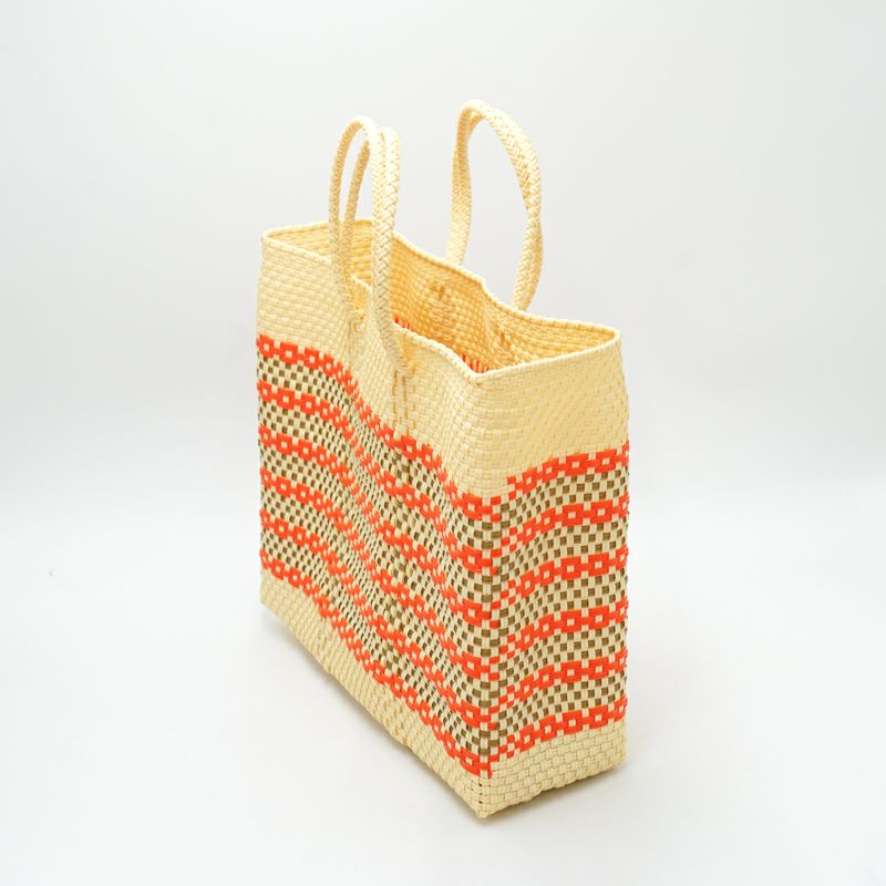 上下の余白・柄の個数に個体差がございます。※お選びいただけません。