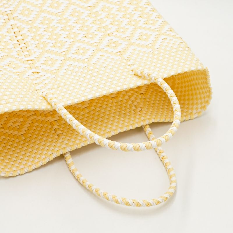 上下の余白・柄の個数に個体差がございます。※お選びいただけません。