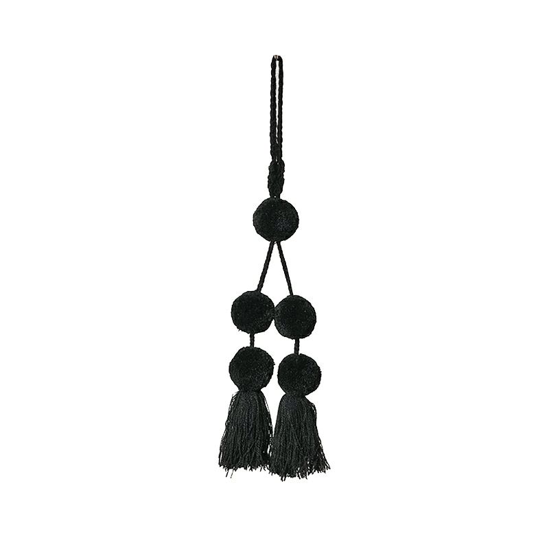 06:Black