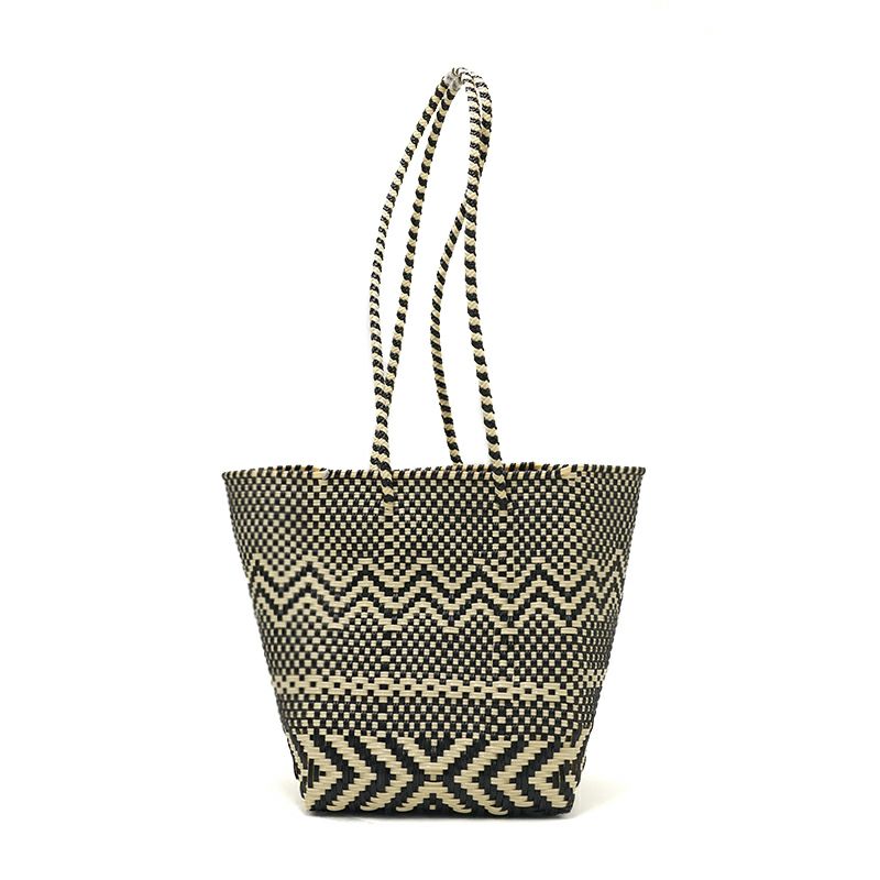 手で整え、このような形状にも出来ます。