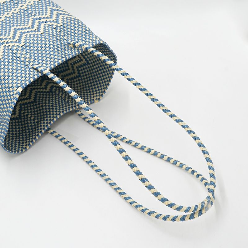 ハンドルの長さには個体差がございます。