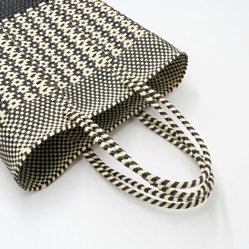 MERCADO BAG BOAT STYLE - FUENTE - Black / Cream | Letra