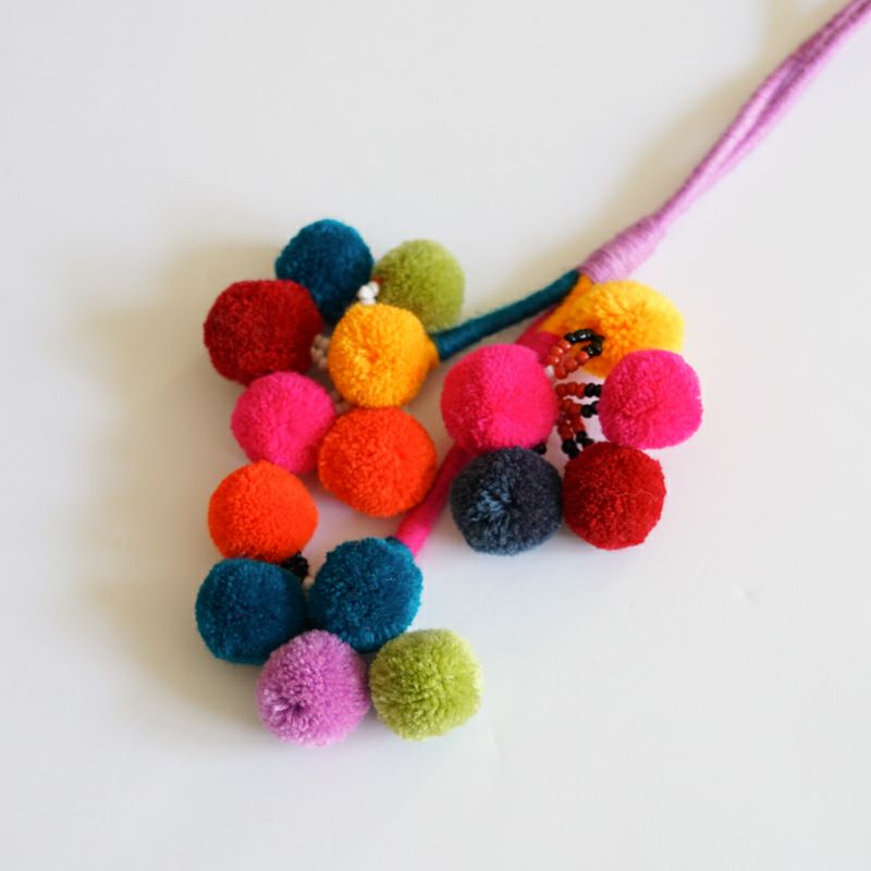 ポンポンもひとつひとつ一から手作りされています。