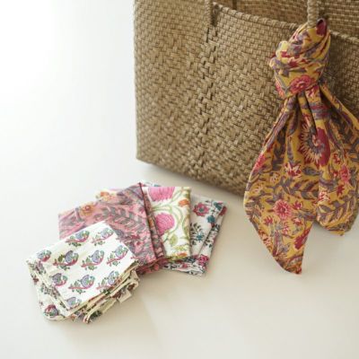 ANOKHI from INDIA HANDKERCHIEF (M) - B -