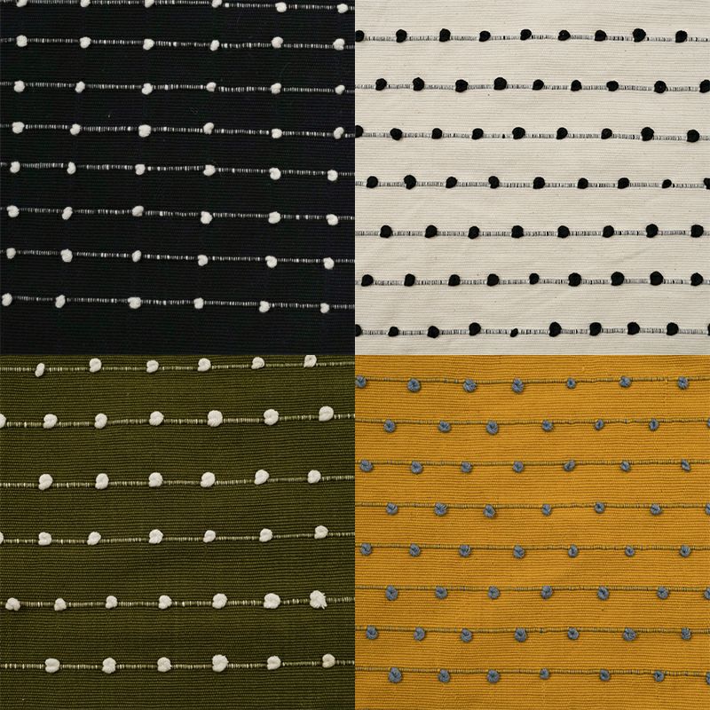 ドットに個体差がございます