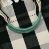 ハンドルは糸を巻き付け作られています