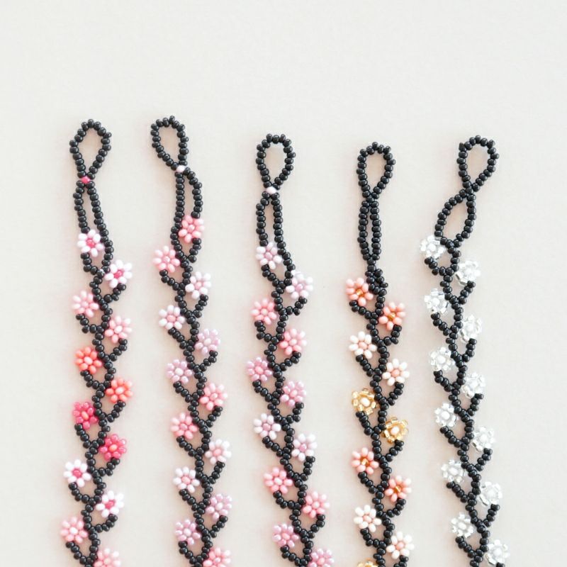 【ご確認ください】留め具の形状に個体差がございます