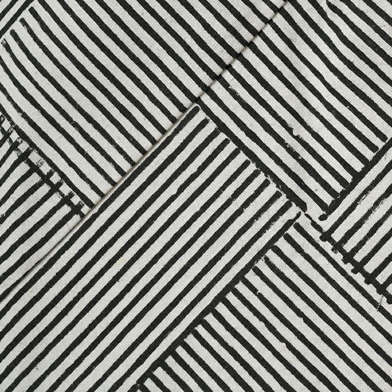 ハンドプリントのため、カスレやムラが見られる場合がございますが、不良ではございません。