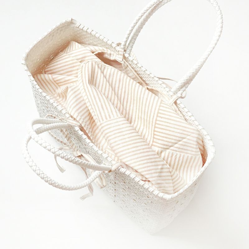 バッグのハンドルに取り付けられるインバッグです