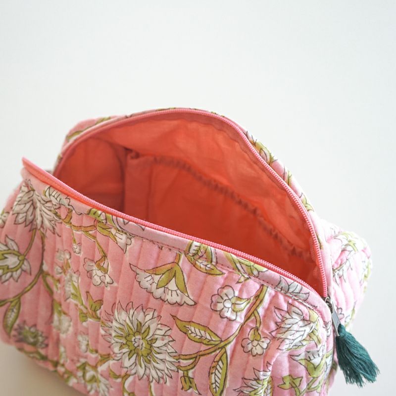 内ポケットが４つ付いています