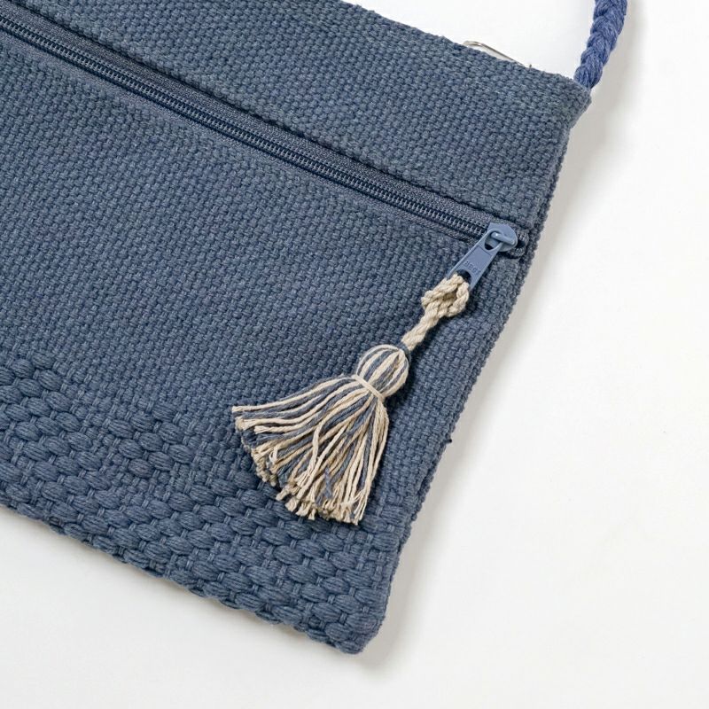 タッセルアップ