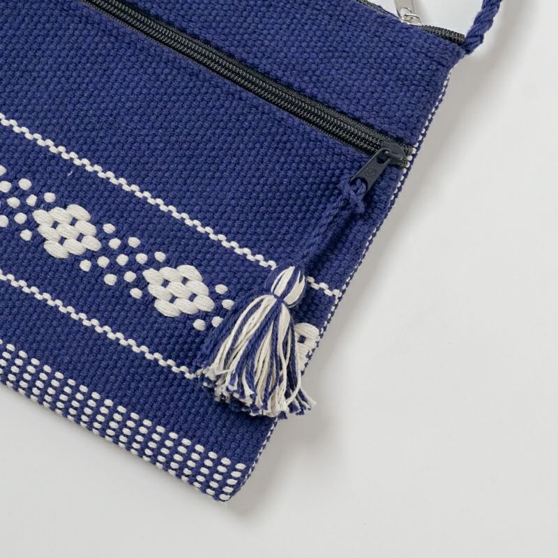 タッセルアップ