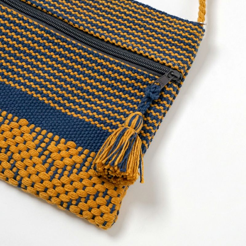 タッセルアップ