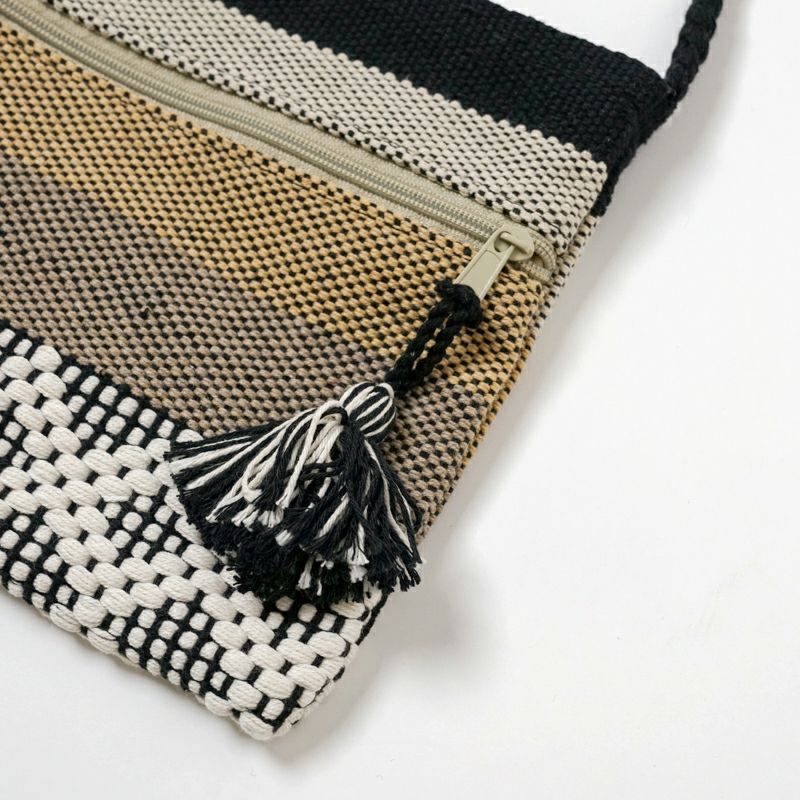 タッセルアップ