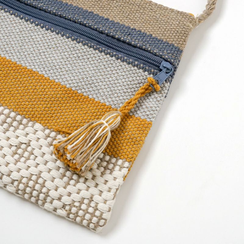 2：タッセルアップ