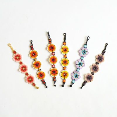 BEADS CHARM / BRACELET 2025  -L- (C)