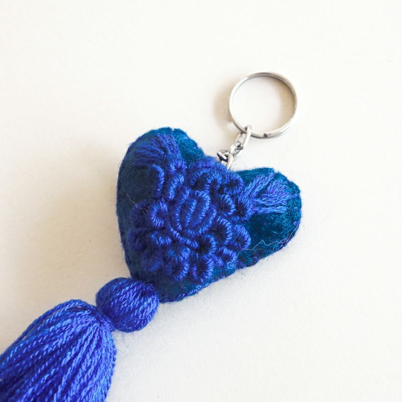 刺繍アップ