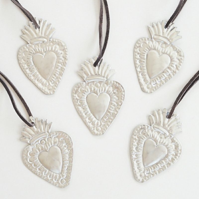 ハンドメイドのため個体差がございます※お選びいただけません。