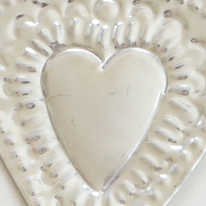 傷や擦れがある場合がございます。※不良ではございません。