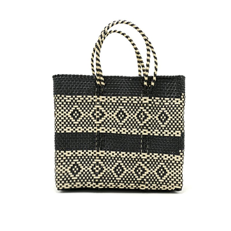 アソートは通常のサイズと異なる場合がございます。