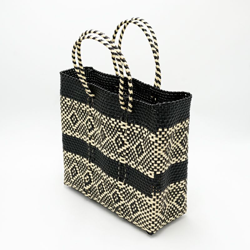 アソートは通常のサイズと異なる場合がございます。