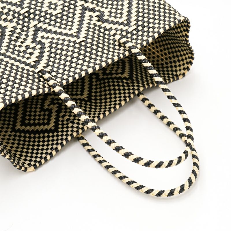 アソートは通常のサイズと異なる場合がございます。