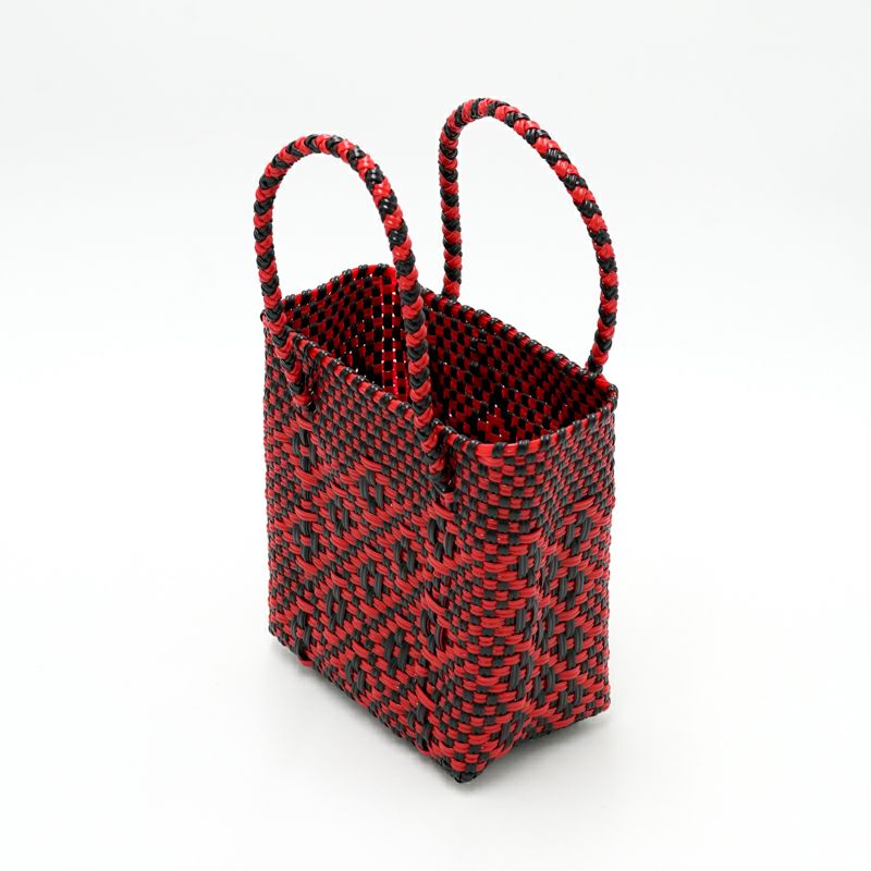 アソートは通常のサイズと異なる場合がございます。