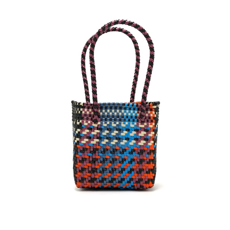 アソートは通常のサイズと異なる場合がございます。