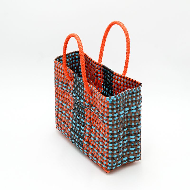 アソートは通常のサイズと異なる場合がございます。