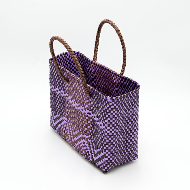 アソートは通常のサイズと異なる場合がございます。