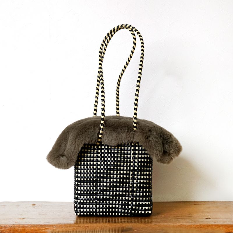 BUCKET SLIMに装着した場合のサイズ感