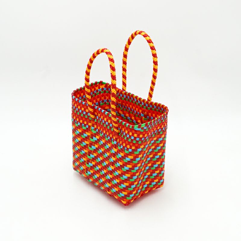 アソートは通常のサイズと異なる場合がございます。