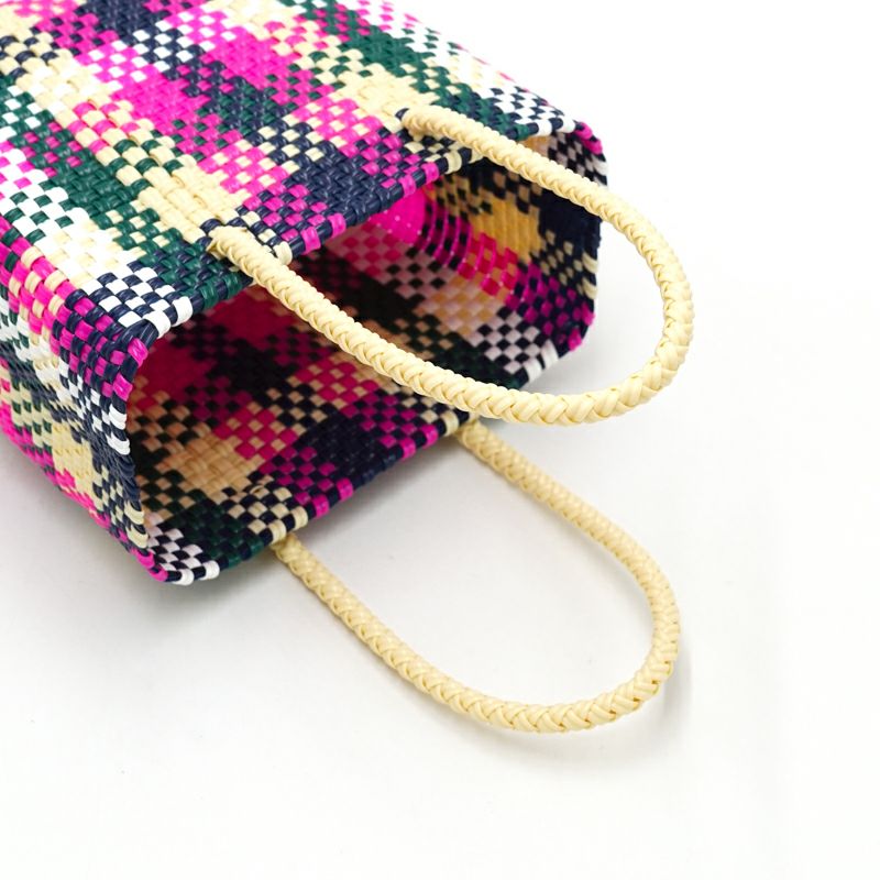 アソートは通常のサイズと異なる場合がございます。