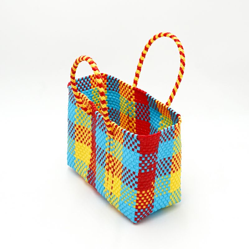 アソートは通常のサイズと異なる場合がございます。