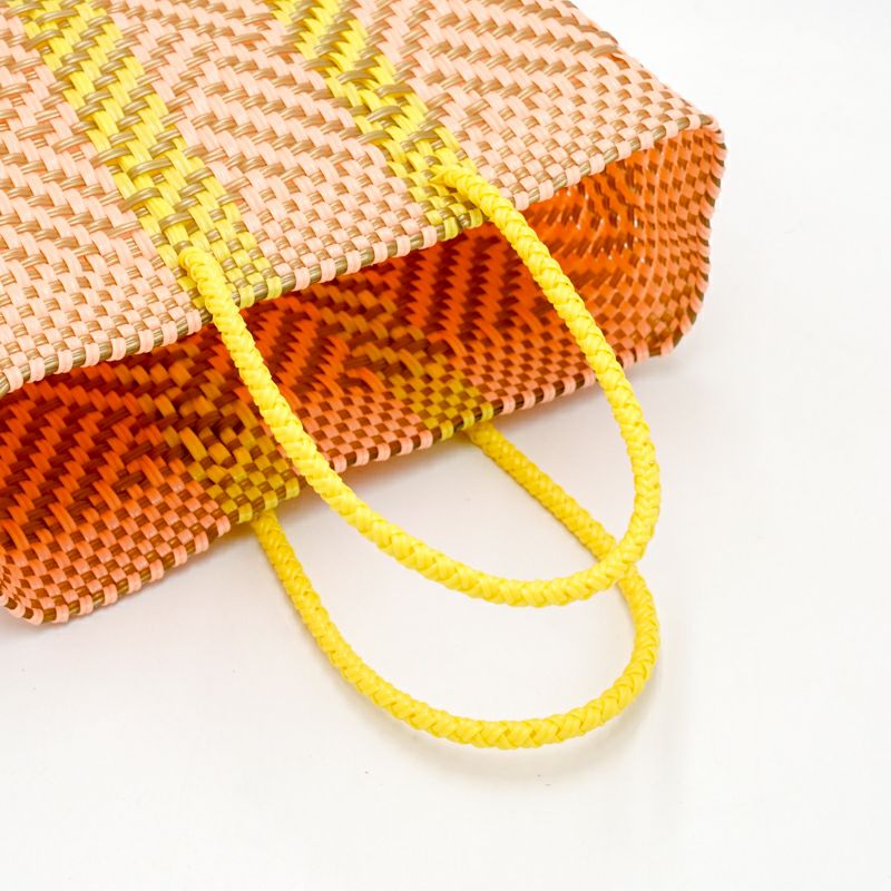 アソートは通常のサイズと異なる場合がございます。