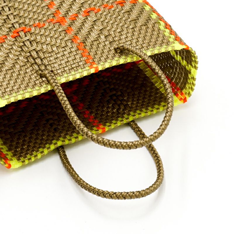 アソートは通常のサイズと異なる場合がございます。