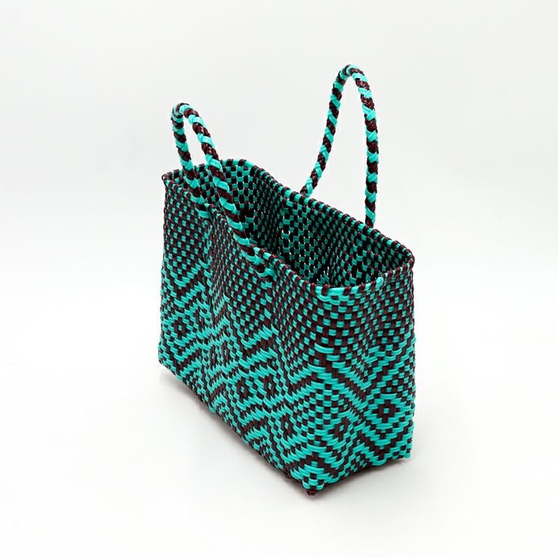 アソートは通常のサイズと異なる場合がございます。