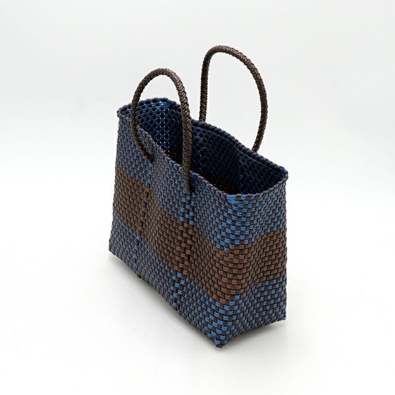 アソートは通常のサイズと異なる場合がございます。