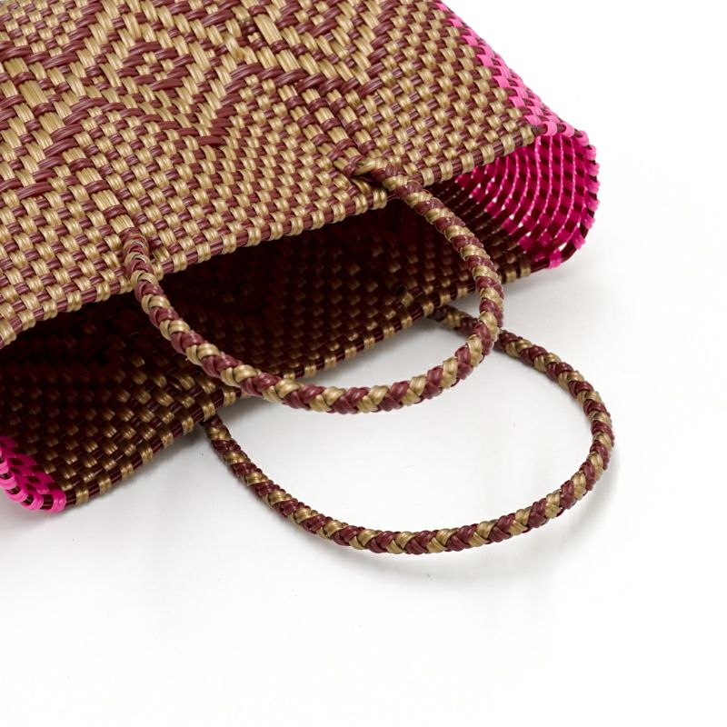 アソートは通常のサイズと異なる場合がございます。