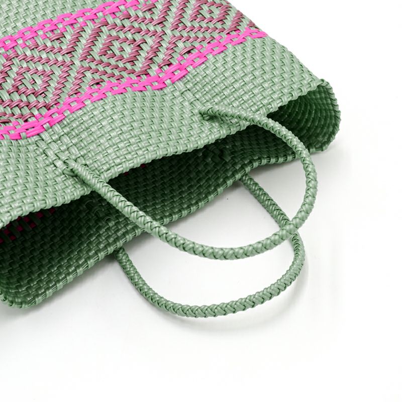 アソートは通常のサイズと異なる場合がございます。