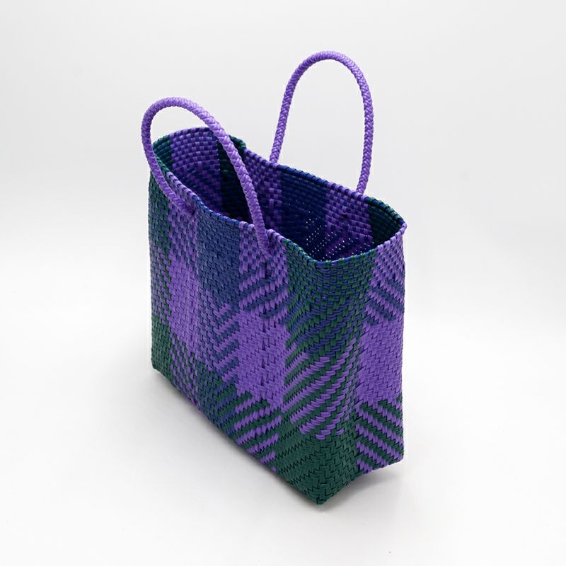 アソートは通常のサイズと異なる場合がございます。